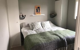 Gotland Tofta, Stuga med superläge! Havsutsikt på Tofta strand mindre än 10 minuter till Sveriges högst rankade golfbana!